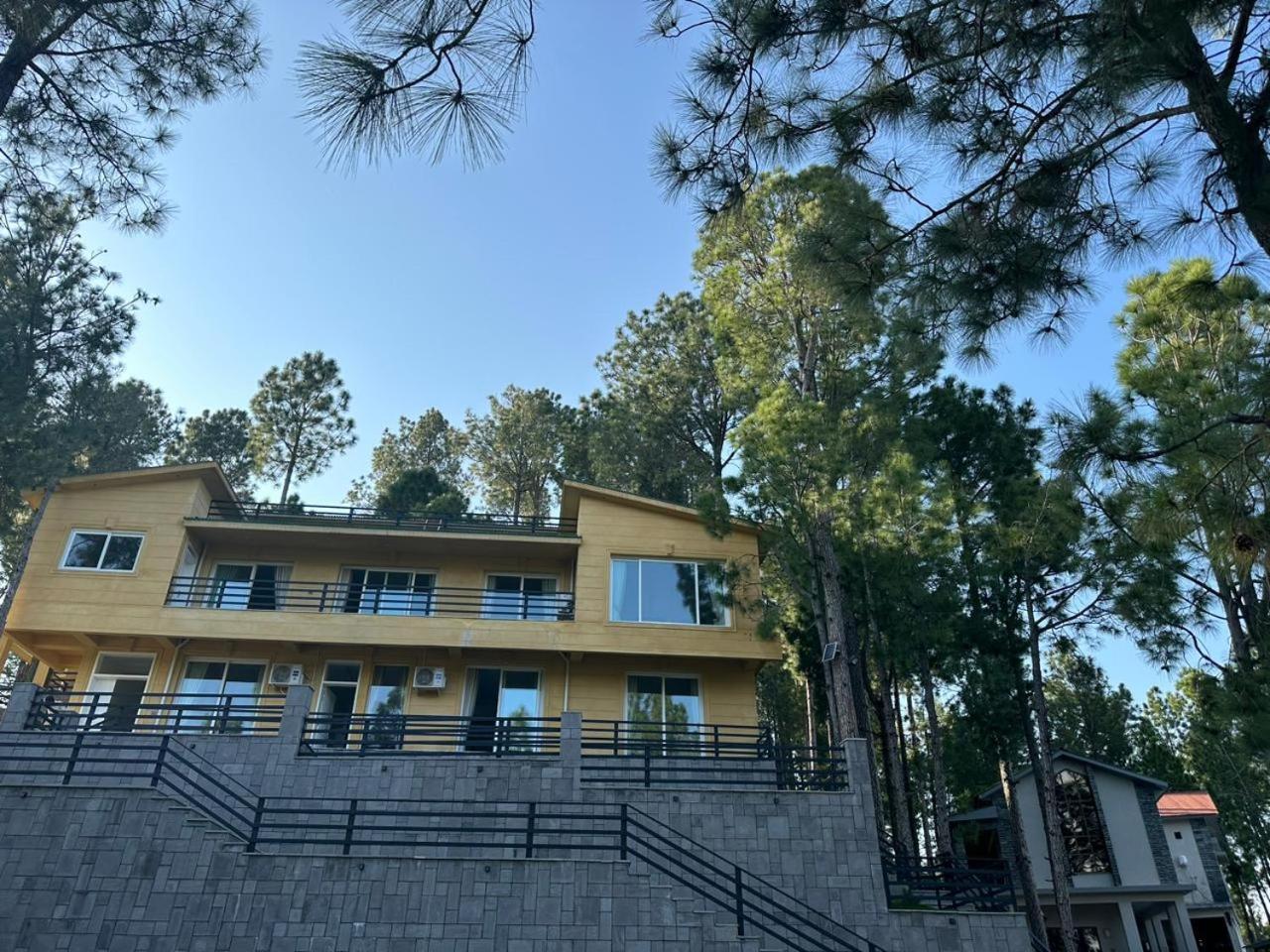 Hidden Hills Hotel & Resort Mansehra Exterior foto