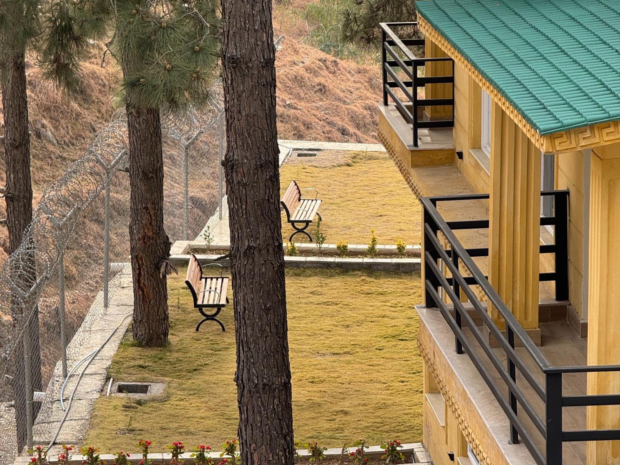 Hidden Hills Hotel & Resort Mansehra Exterior foto