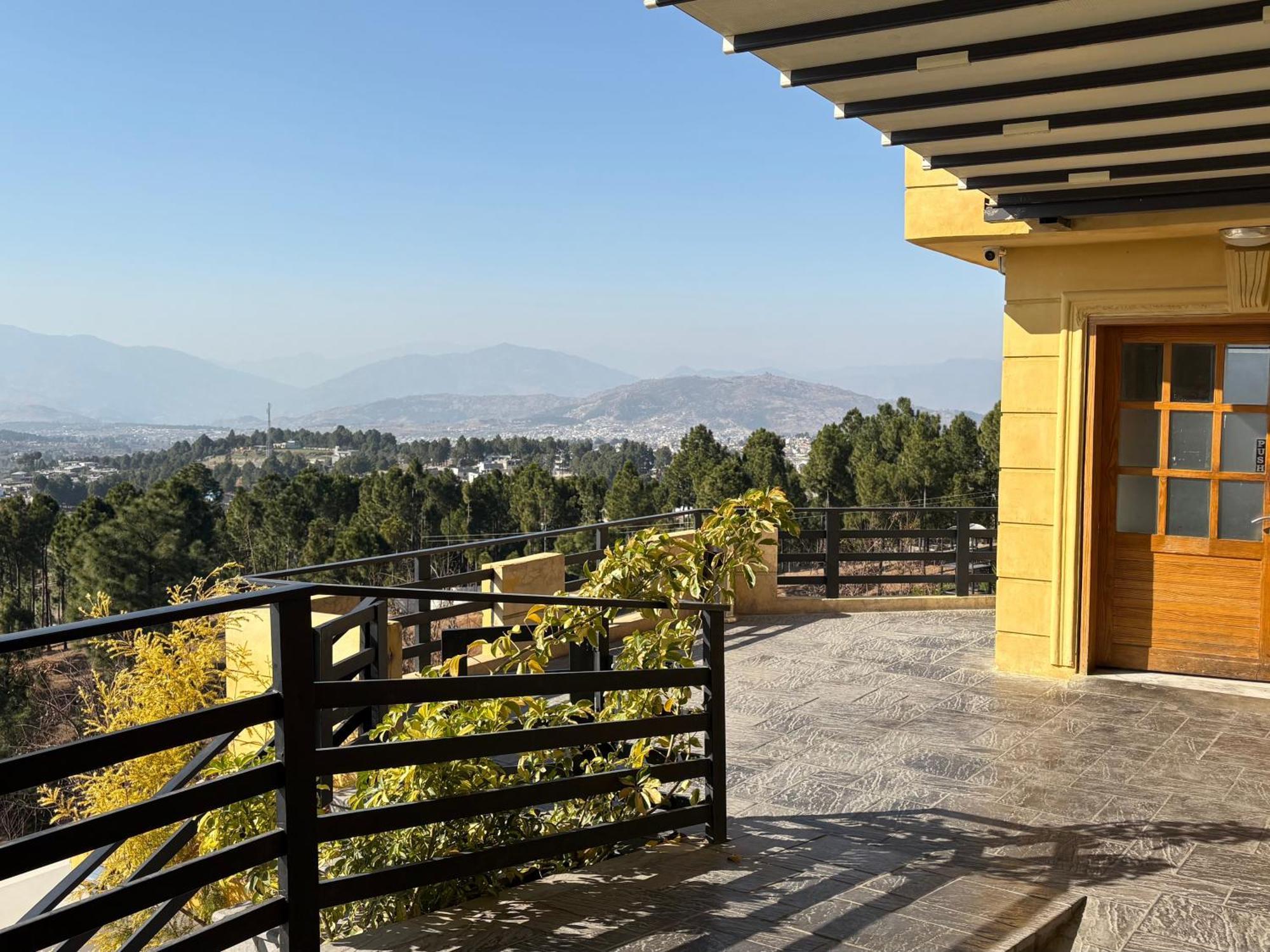 Hidden Hills Hotel & Resort Mansehra Exterior foto